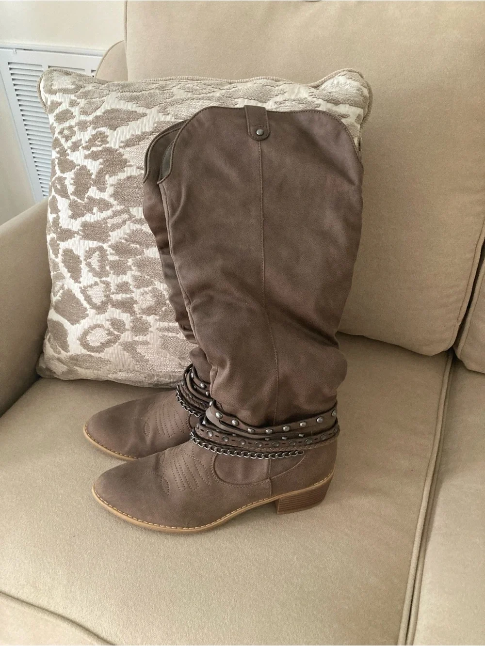 Women's Tall Brown Western-Style Boots with Studded Wrap